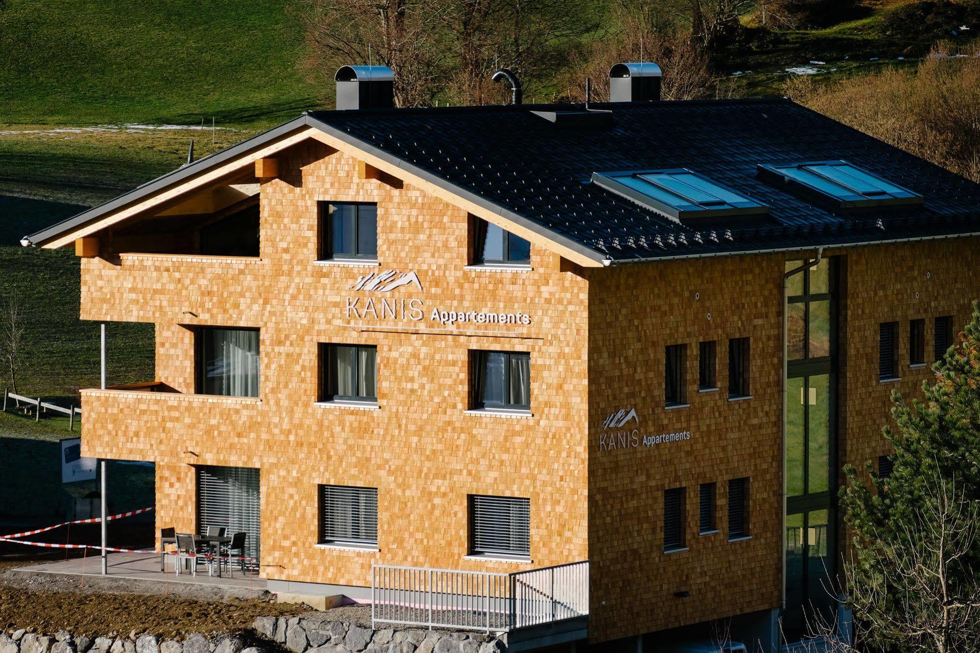 Kanis Appartements Schoppernau Buitenkant foto